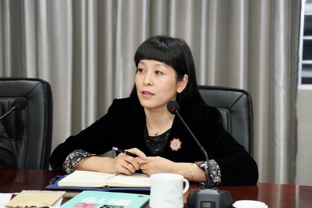 罗幸院长总结近期工作?教师们认真参加学习